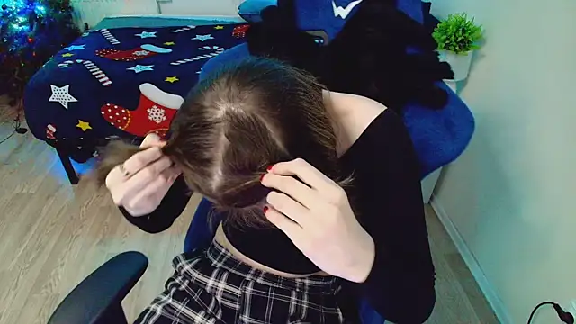 Snapshot of CranberryHot chatting on February 9, 2026, 8:07 pm CranberryHot online show from February 9, 2026, 8:07 pm