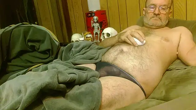 Snapshot of snickers1 chatting on September 19, 2025, 4:27 am snickers1 online show from September 19, 2025, 4:27 am