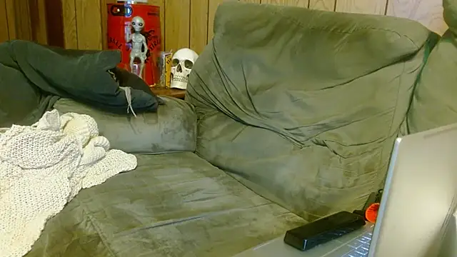 Snapshot of snickers1 chatting on September 11, 2025, 2:44 am snickers1 online show from September 11, 2025, 2:44 am