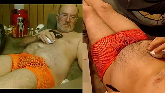 Snapshot of snickers1 chatting on September 17, 2025, 5:09 am snickers1 online show from September 17, 2025, 5:09 am