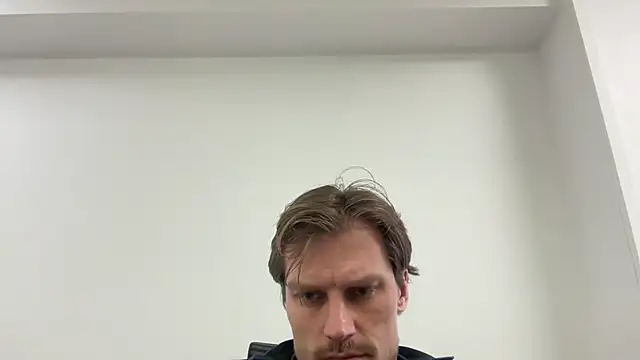 fmodel online show from February 24, 2026, 8:37 am