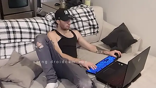 Snapshot of jijicool1 chatting on December 5, 2025, 5:39 am jijicool1 online show from December 5, 2025, 5:39 am