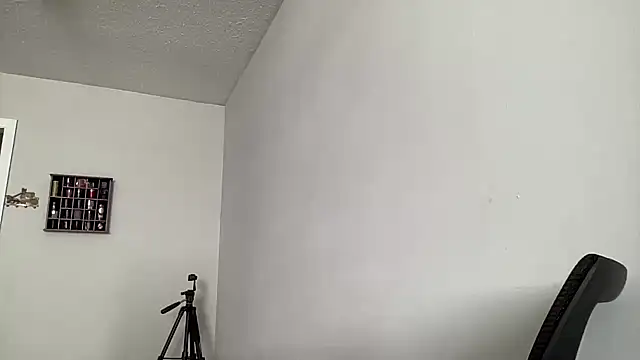 Snapshot of Creamesensation chatting on December 15, 2025, 6:36 pm Creamesensation online show from December 15, 2025, 6:36 pm