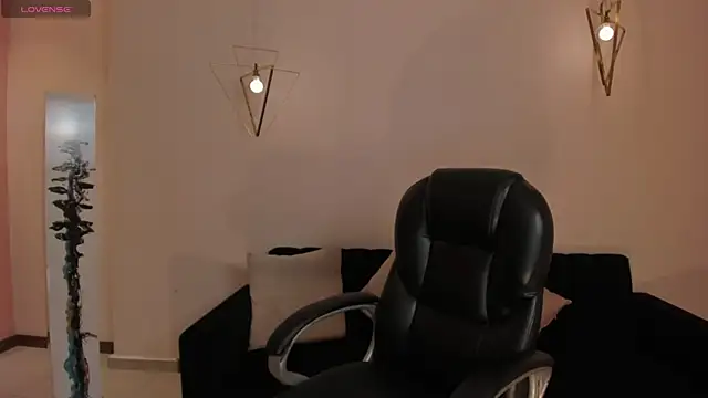 MorganHicks online show from April 2, 2026, 11:17 am