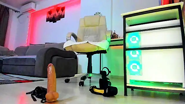 Snapshot of Miss_kay1111 chatting on November 15, 2025, 6:01 pm Miss kay1111 online show from November 15, 2025, 6:01 pm