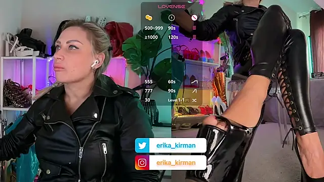 Snapshot of Erika_Kirman chatting on November 18, 2025, 2:31 pm Erika Kirman online show from November 18, 2025, 2:31 pm