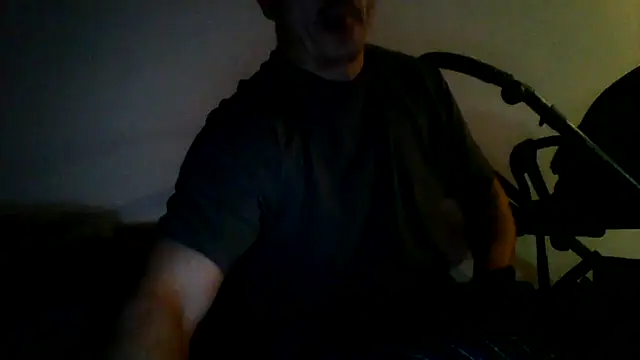 Snapshot of Pavelbure77 chatting on February 3, 2025, 12:36 am Pavelbure77 online show from February 3, 2025, 12:36 am