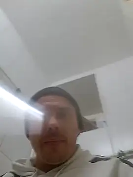 Snapshot of Pavelbure77 chatting on November 21, 2025, 6:40 pm Pavelbure77 online show from November 21, 2025, 6:40 pm