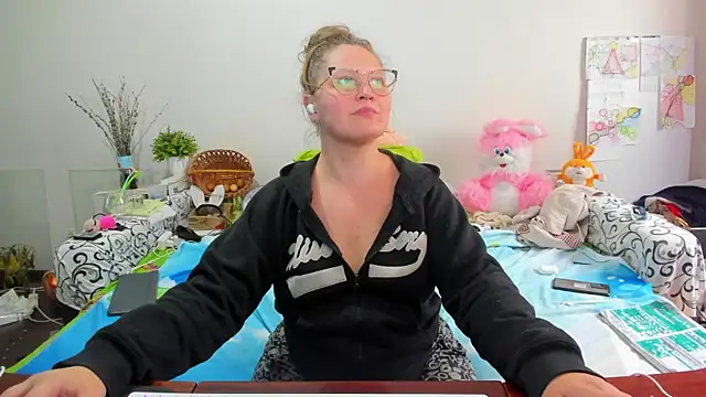 IamYourNarcotic online show from April 18, 2026, 11:56 am