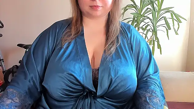 Snapshot of AmmyMounten chatting on March 17, 2025, 11:00 am AmmyMounten online show from March 17, 2025, 11:00 am