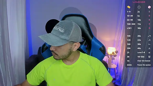 Snapshot of Nick_Moca chatting on December 13, 2024, 9:51 pm Nick Moca online show from December 13, 2024, 9:51 pm