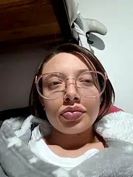 linda-schmidt online show from March 5, 2026, 1:46 am