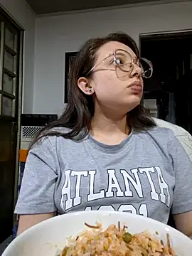 Snapshot of linda-schmidt chatting on December 4, 2025, 9:25 pm linda-schmidt online show from December 4, 2025, 9:25 pm