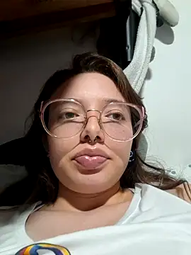 Snapshot of linda-schmidt chatting on November 23, 2025, 2:21 am linda-schmidt online show from November 23, 2025, 2:21 am