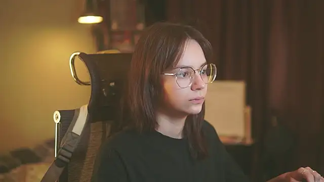 alyssa sweet online show from November 20, 2025, 5:19 am