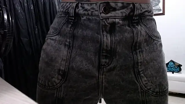 venuz mendoza20 online show from February 18, 2026, 1:40 pm