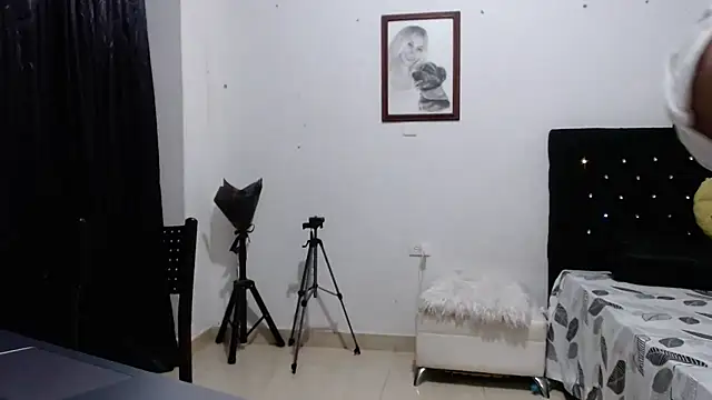 venuz mendoza20 online show from November 29, 2025, 12:27 pm