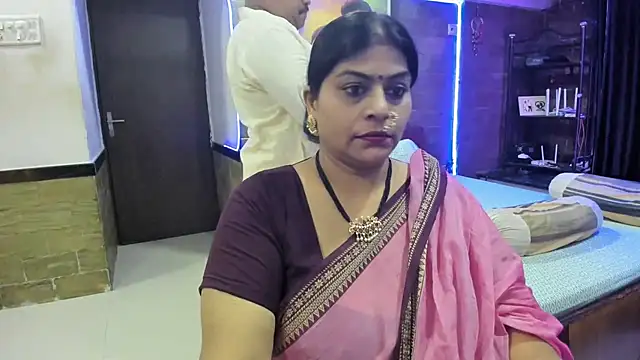 Snapshot of tarivishu23 chatting on October 21, 2025, 3:22 pm tarivishu23 online show from October 21, 2025, 3:22 pm