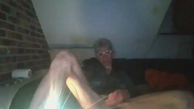 Snapshot of InMeinenMund chatting on October 14, 2025, 8:31 pm InMeinenMund online show from October 14, 2025, 8:31 pm