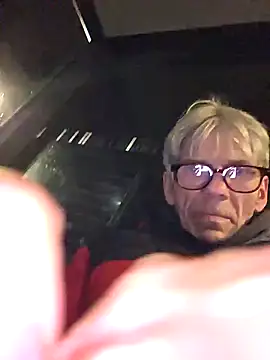 Snapshot of InMeinenMund chatting on December 2, 2025, 10:11 pm InMeinenMund online show from December 2, 2025, 10:11 pm