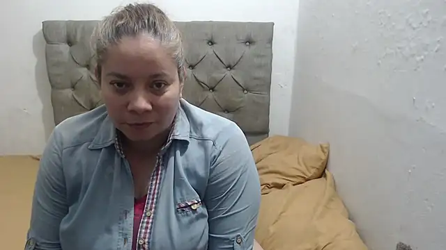 Snapshot of tiffany_horny_1 chatting on December 14, 2025, 9:37 am tiffany horny 1 online show from December 14, 2025, 9:37 am