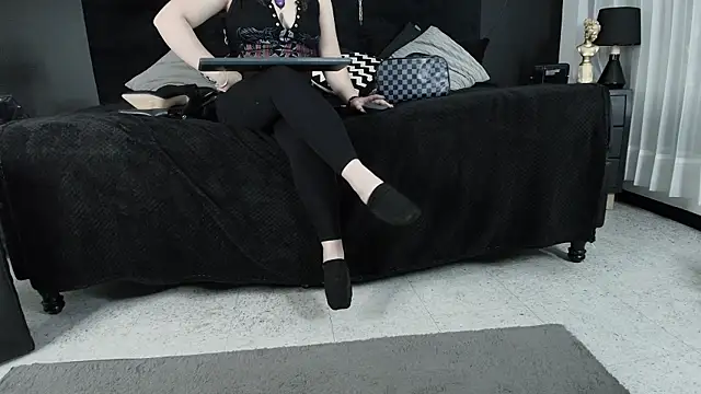 Snapshot of _Jade_16 chatting on October 30, 2025, 11:52 am Jade 16 online show from October 30, 2025, 11:52 am