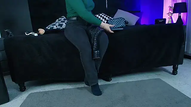 Snapshot of _Jade_16 chatting on October 23, 2025, 11:42 am Jade 16 online show from October 23, 2025, 11:42 am