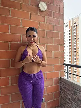 emma andrew1 online show from March 26, 2026, 3:43 pm