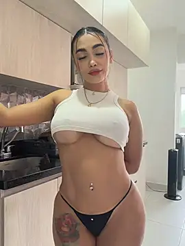 Snapshot of emma_andrew1 chatting on January 11, 2026, 8:38 pm emma andrew1 online show from January 11, 2026, 8:38 pm