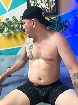 Snapshot of xavier_1988 chatting on November 28, 2025, 12:33 am xavier 1988 online show from November 28, 2025, 12:33 am