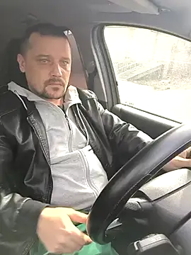 Snapshot of DanielOhCool chatting on March 10, 2025, 10:28 am DanielOhCool online show from March 10, 2025, 10:28 am