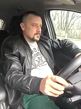 Snapshot of DanielOhCool chatting on March 21, 2025, 9:34 am DanielOhCool online show from March 21, 2025, 9:34 am