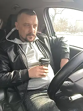 Snapshot of DanielOhCool chatting on March 19, 2025, 10:11 am DanielOhCool online show from March 19, 2025, 10:11 am