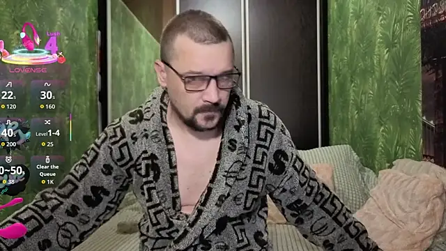 Snapshot of DanielOhCool chatting on October 6, 2025, 7:09 am DanielOhCool online show from October 6, 2025, 7:09 am