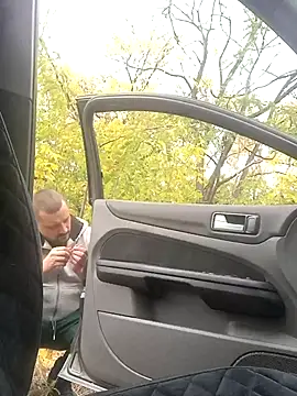 Snapshot of DanielOhCool chatting on October 8, 2025, 11:45 am DanielOhCool online show from October 8, 2025, 11:45 am