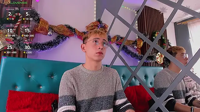 Snapshot of Chris_Bennett chatting on December 15, 2025, 2:56 pm Chris Bennett online show from December 15, 2025, 2:56 pm