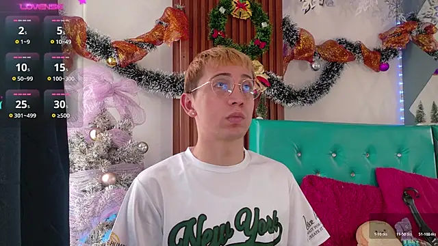 Snapshot of Chris_Bennett chatting on November 18, 2025, 12:41 pm Chris Bennett online show from November 18, 2025, 12:41 pm