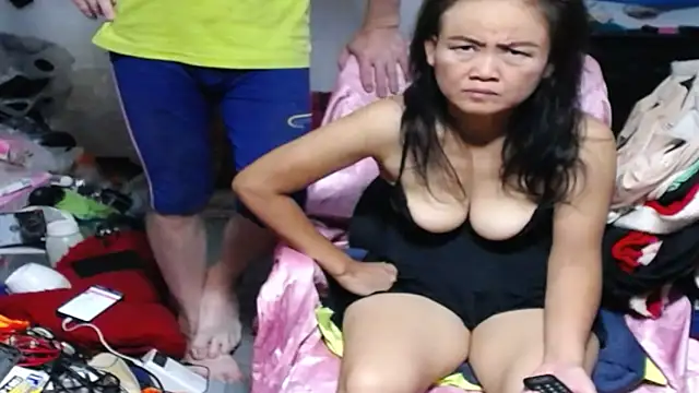 Snapshot of 1CuteAndSexy69 chatting on January 10, 2026, 1:34 am 1CuteAndSexy69 online show from January 10, 2026, 1:34 am