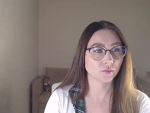 marishaarimova online show from September 15, 2025, 3:18 am