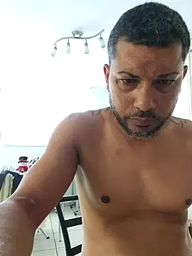 tropikboy online show from December 19, 2025, 11:56 am