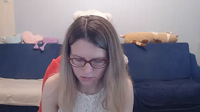 night is dark online show from April 21, 2026, 6:03 pm