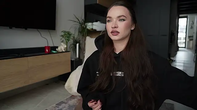 Snapshot of ibiddi chatting on November 24, 2025, 1:55 pm ibiddi online show from November 24, 2025, 1:55 pm