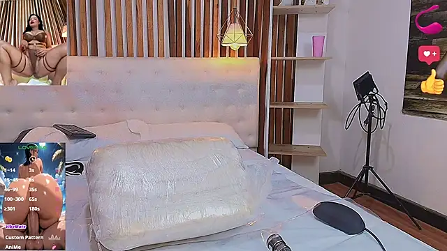 valerie lya online show from April 20, 2026, 1:13 pm