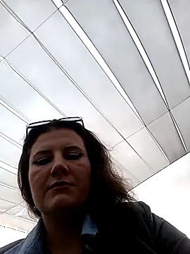 Snapshot of LizaCakes chatting on September 19, 2025, 3:38 pm LizaCakes online show from September 19, 2025, 3:38 pm