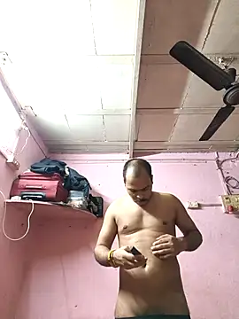 Vickyrajput009 online show from April 6, 2026, 11:55 am