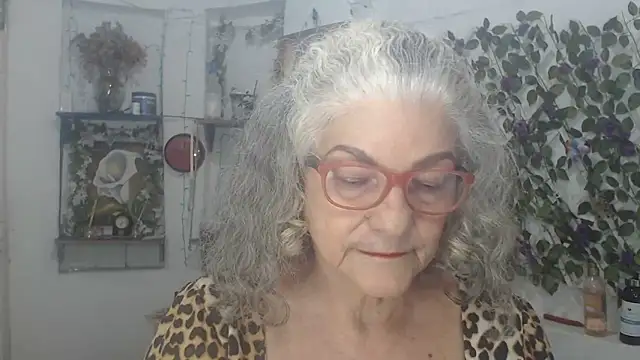 FunnyGrandma online show from February 13, 2026, 9:26 pm