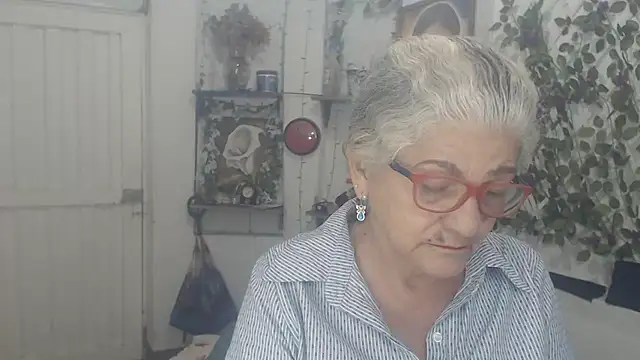 FunnyGrandma online show from February 2, 2026, 11:26 pm