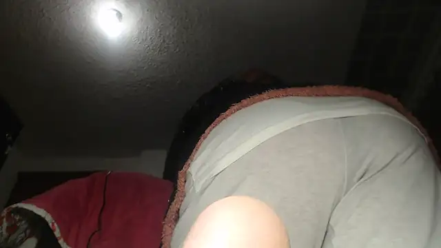 Snapshot of prettyangelsquirt chatting on November 1, 2025, 2:22 pm prettyangelsquirt online show from November 1, 2025, 2:22 pm