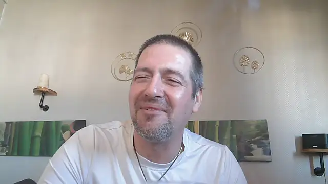 Snapshot of matrikes1 chatting on March 2, 2025, 2:36 pm matrikes1 online show from March 2, 2025, 2:36 pm