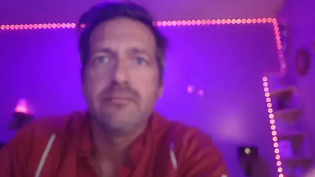 Snapshot of matrikes1 chatting on September 26, 2025, 6:15 pm matrikes1 online show from September 26, 2025, 6:15 pm